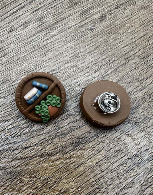 Bookshelf Pin