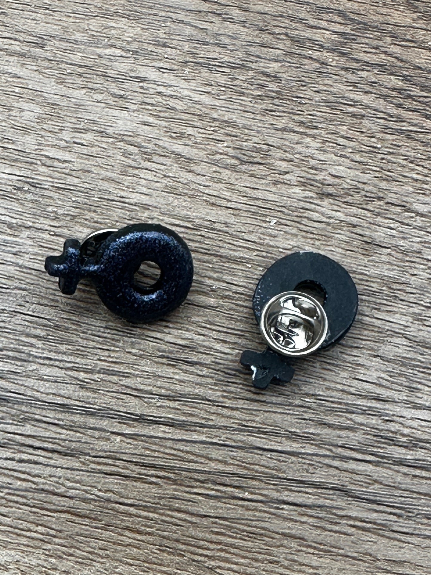 Female Sign Pin