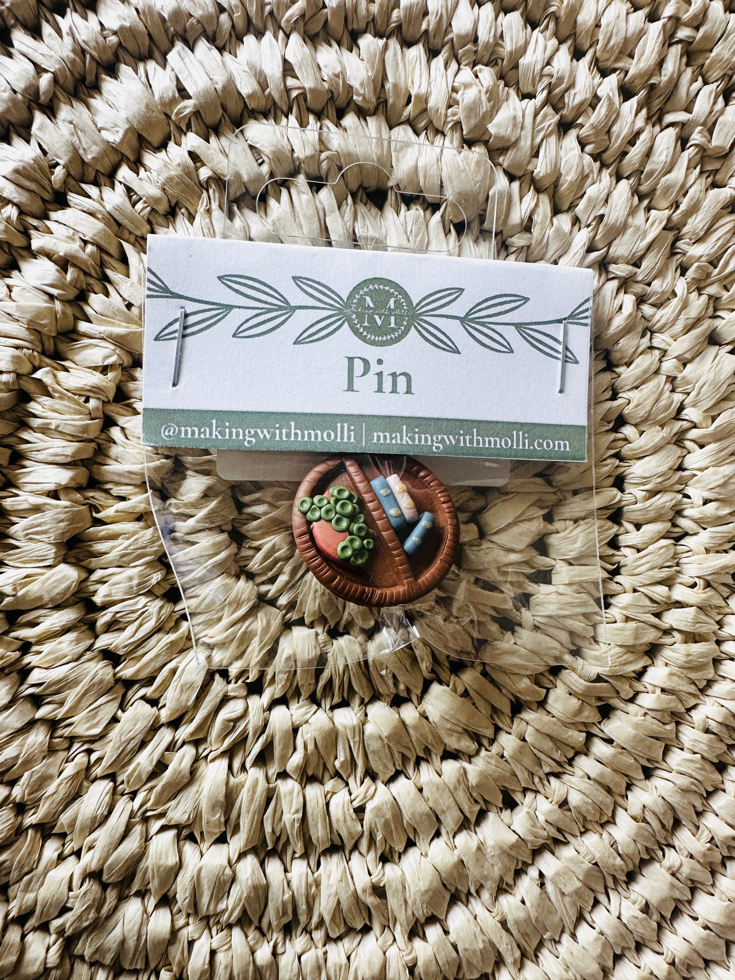 Bookshelf Pin