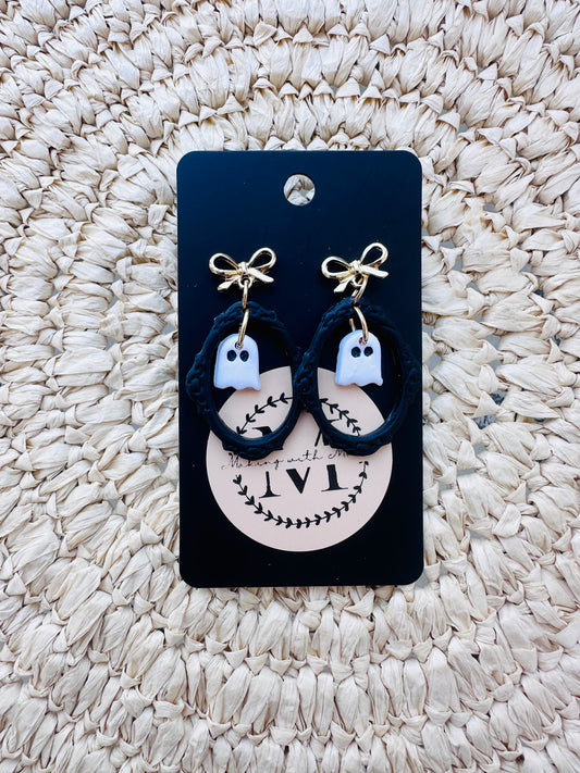 Framed Ghosts